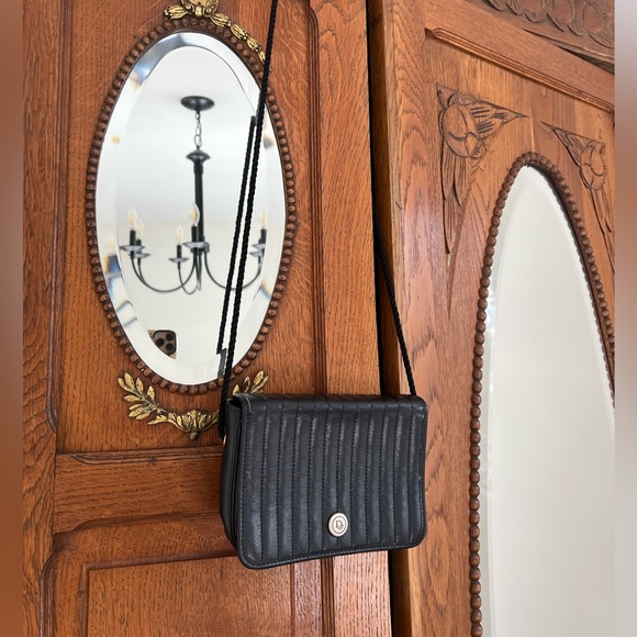 Dior Handbags - Very unique vintage Dior bag